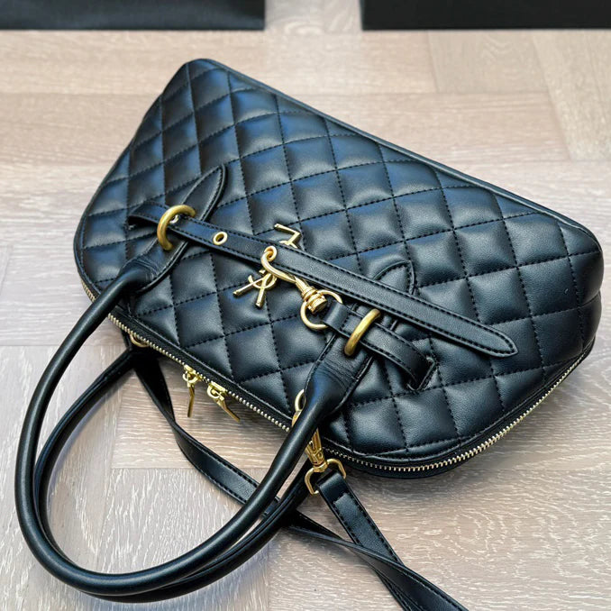 Fashionable and versatile handheld shell bag 1024122506