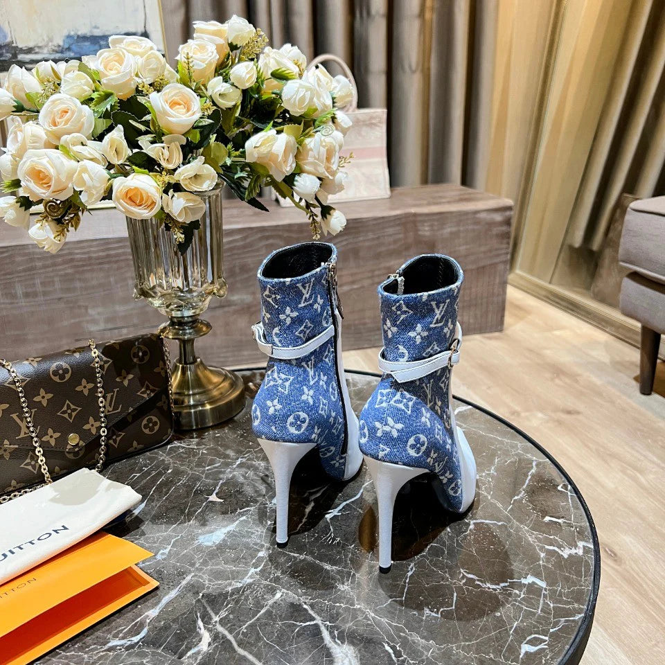 New blue and white pointy toe boots 1025012209