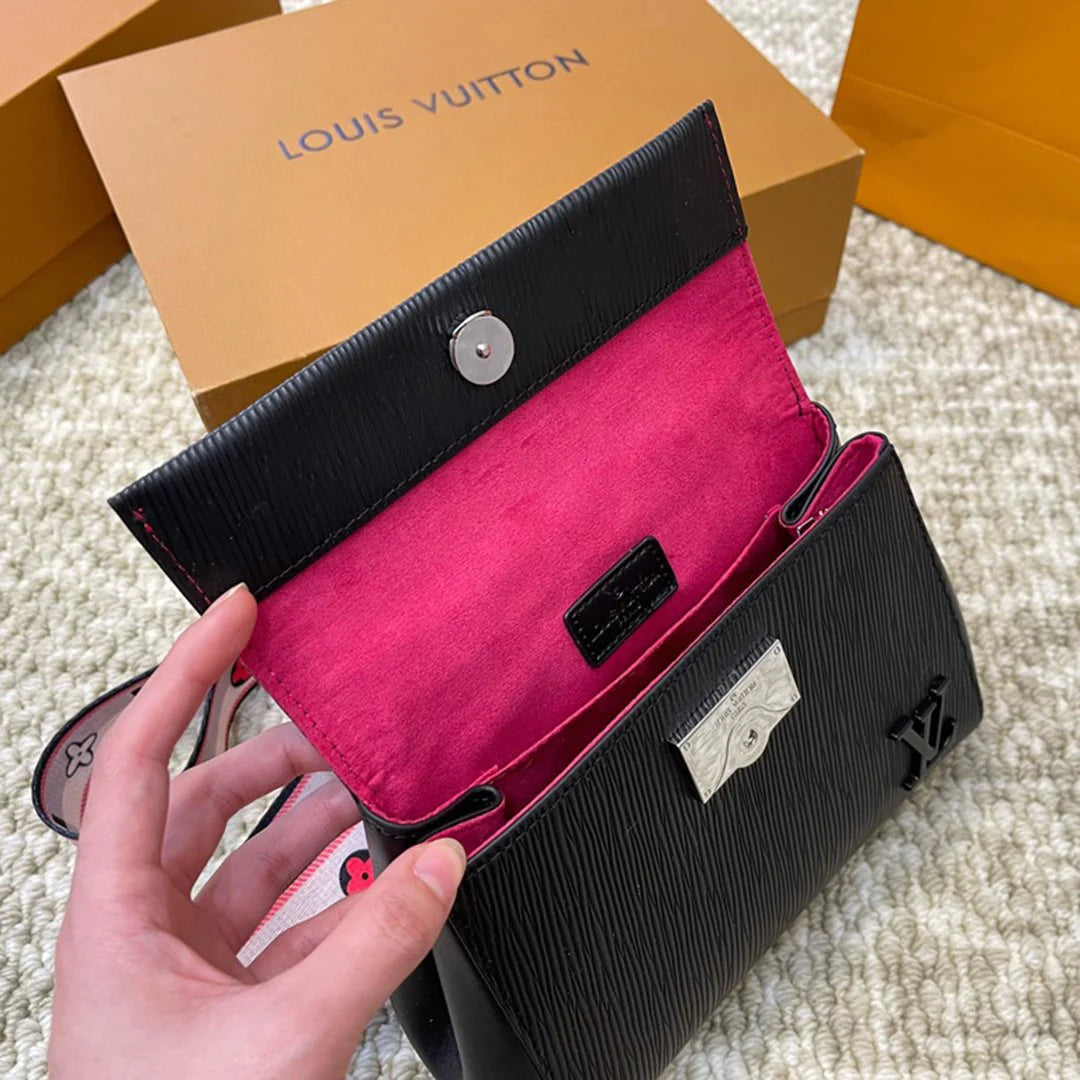 New fashionable versatile crossbody bag 1024020707