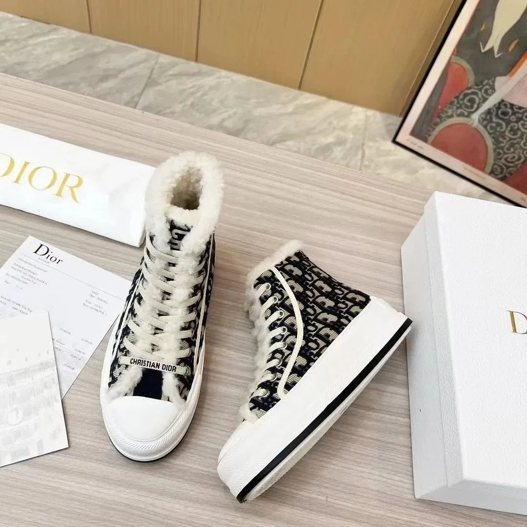 New casual embroidered letter wool shoes 1024103024