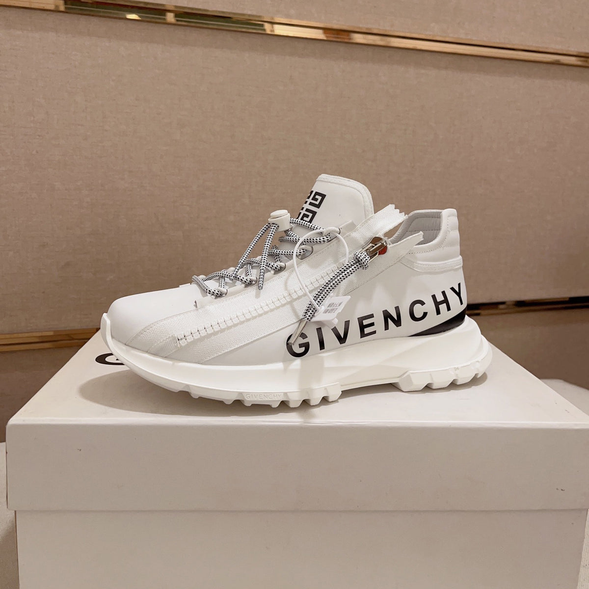 GB Comfortable sneakers 1824070201
