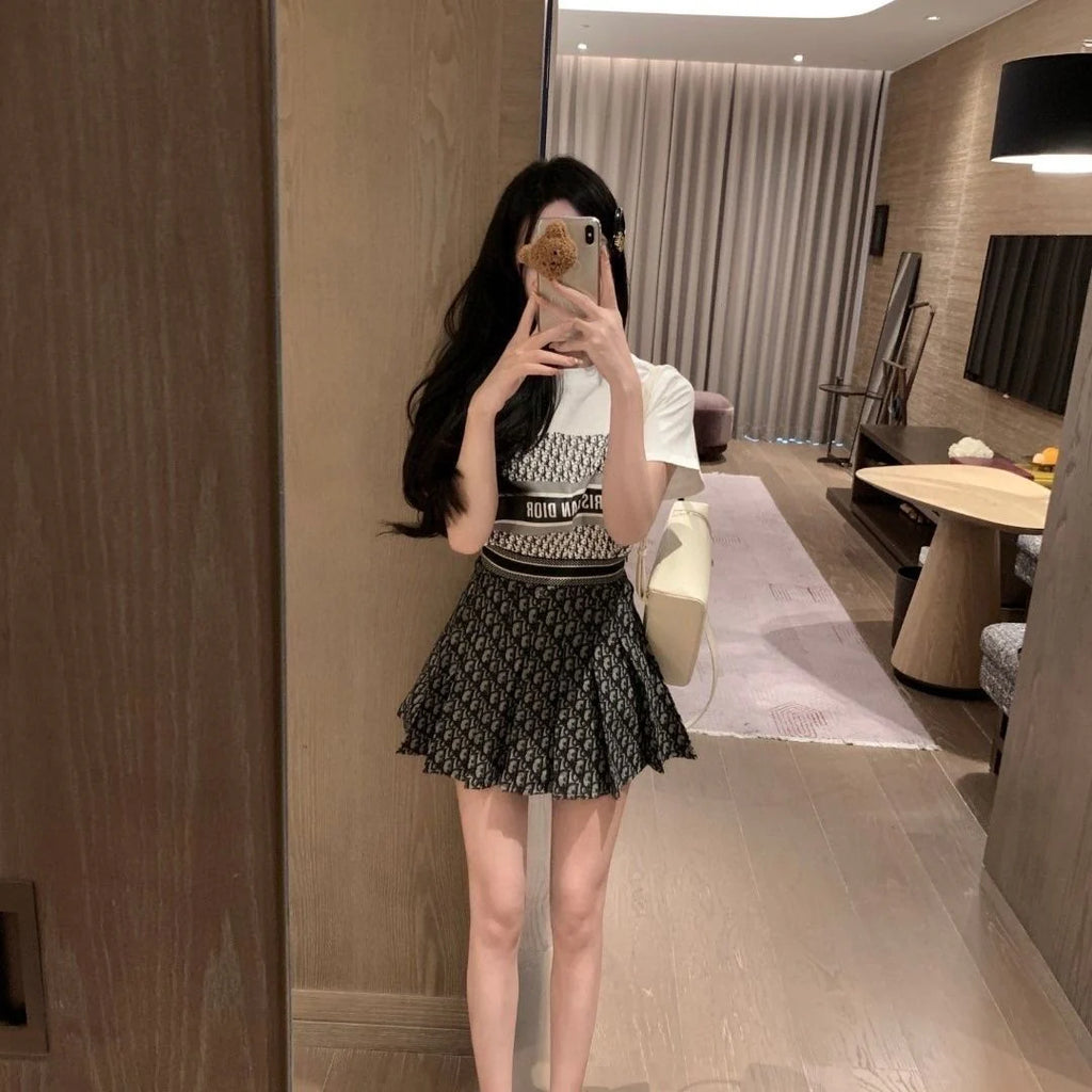 New Classic Letter Short-sleeved T-shirt High Waist Jacquard Pleated Skirt 1024062706