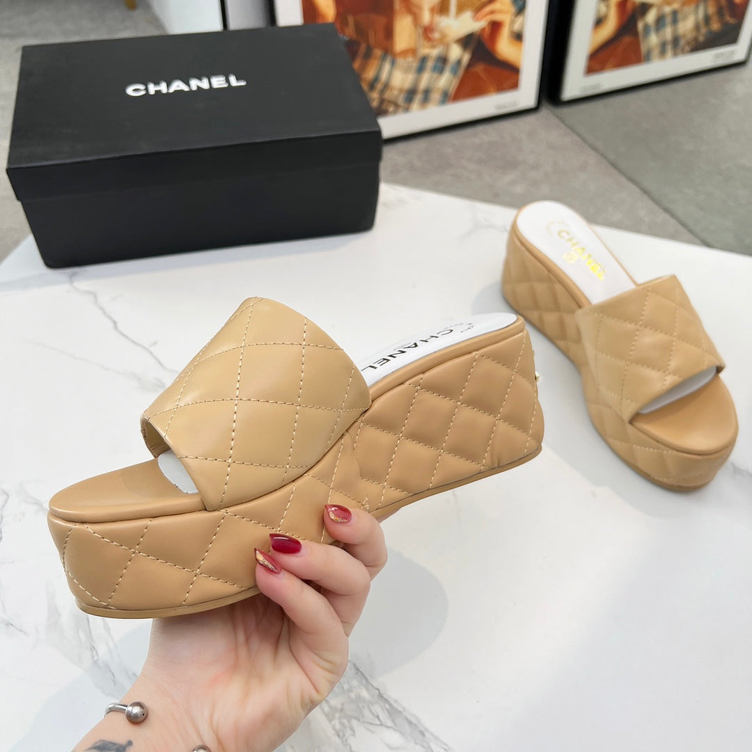 Chane1 top fashion thick-soled rhombus slippers 0724030808