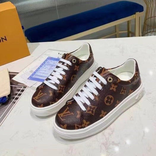 Classic Presbyopia Couple Sneakers 03201