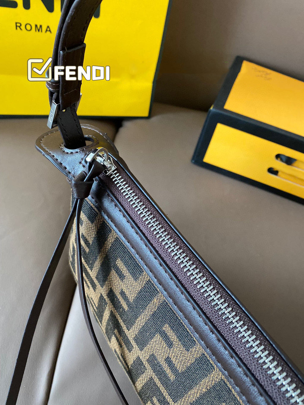 underarm crossbody bag 1824082101
