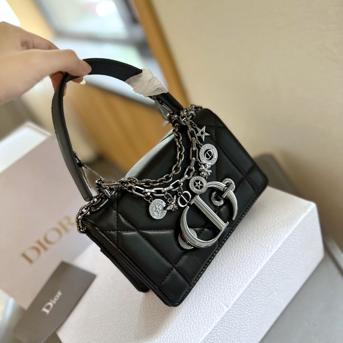 DIO New fashionable cannage chain bag fb0424091103