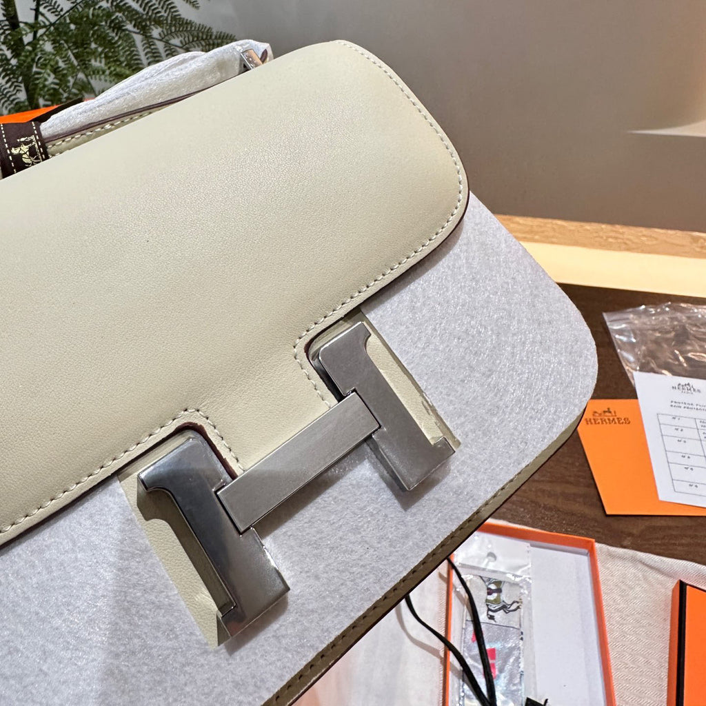H Constance Soft cowhide shoulder bag XC24101002