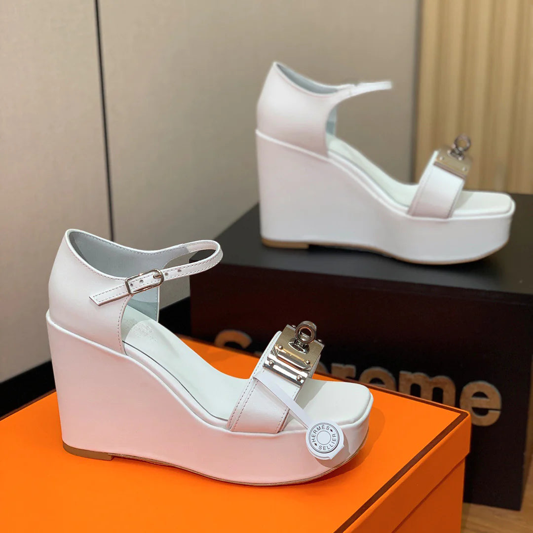 New Fashion Versatile High Heel Sandals 1024032013