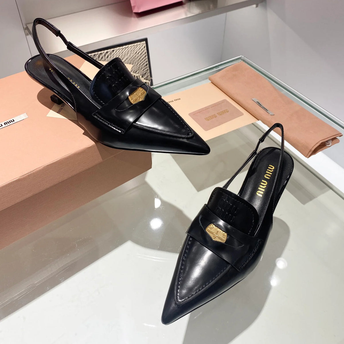 New Kitten Heel Pointed Toe Sandals 1025062403