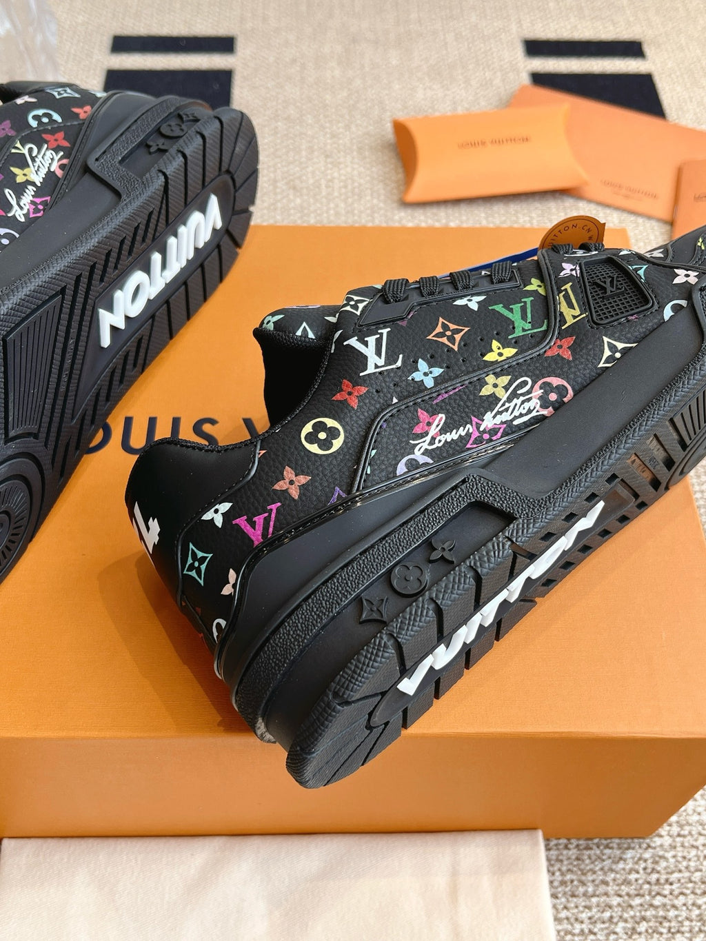 L fashion 3 color hot style sports shoes 0725031901
