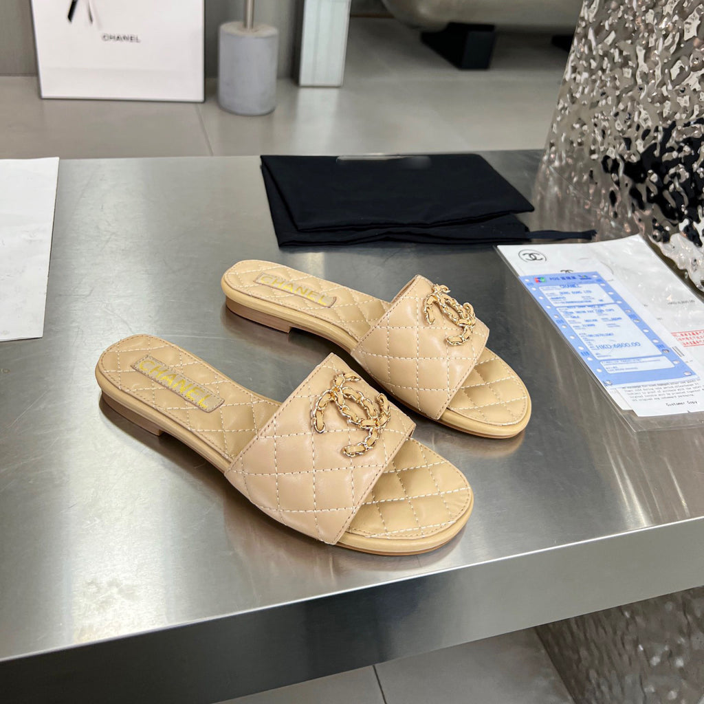 new sandals XC07032301