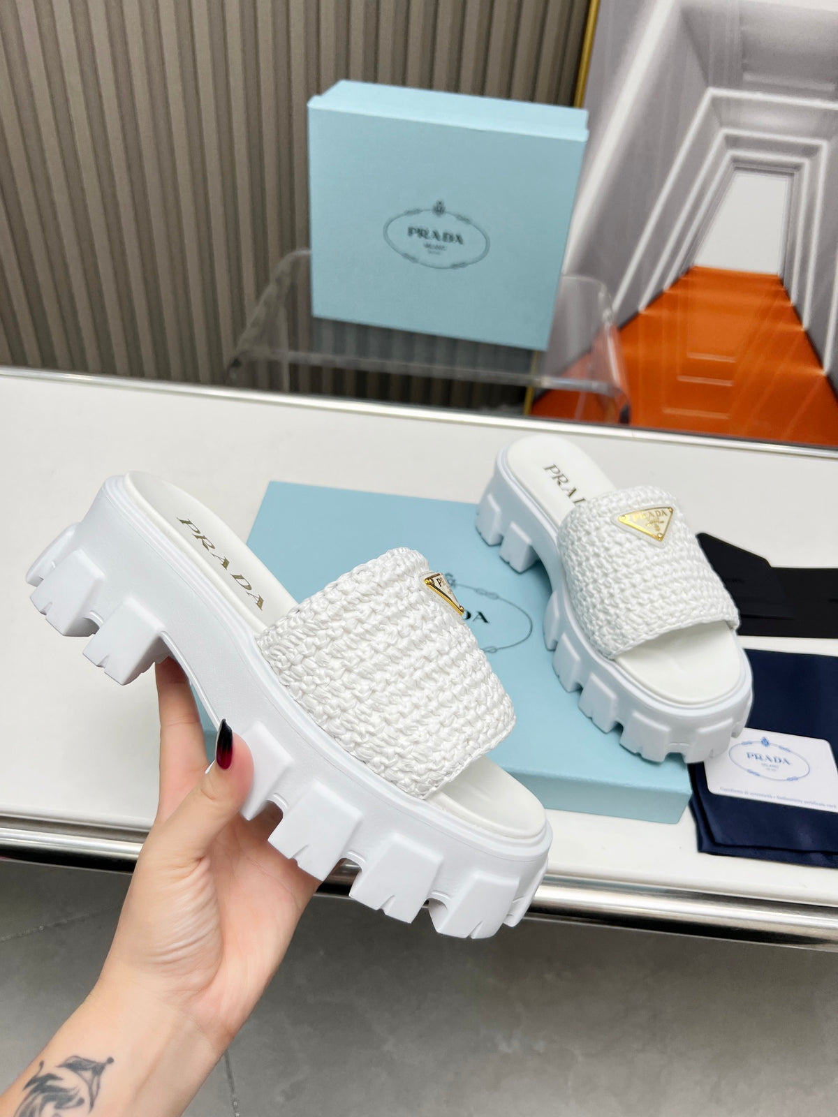 P Spring and Summer Sawtooth Roman Weave Ultra Light Thick Sole 0724071816
