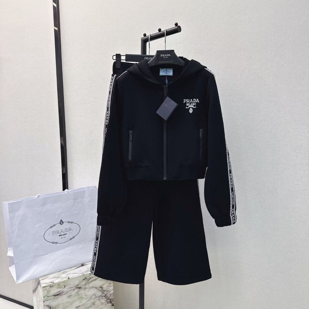 New high-end sportswear set for autumn 9000912006