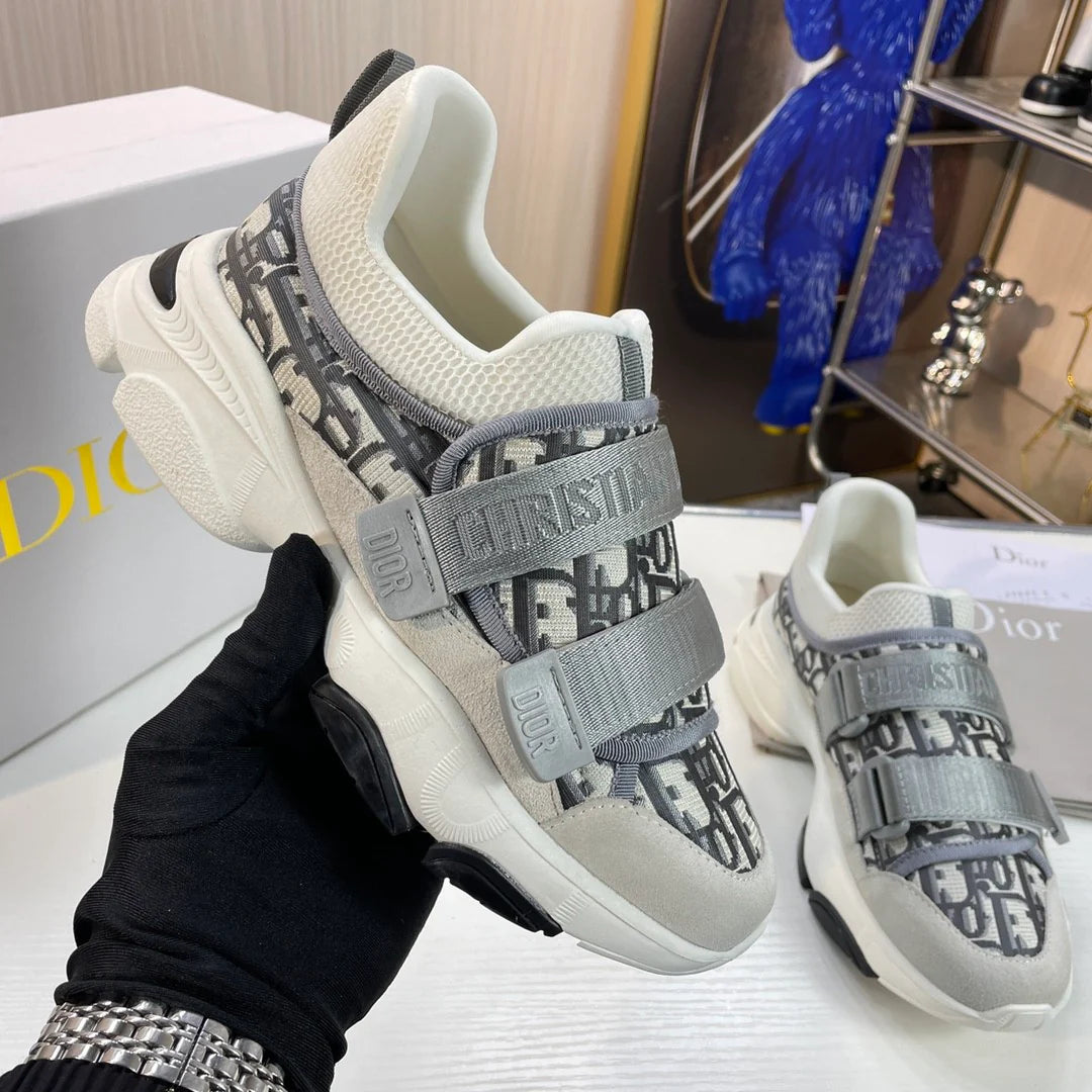 Luxury old flower siLer-grey women's sports shoes 1024052907