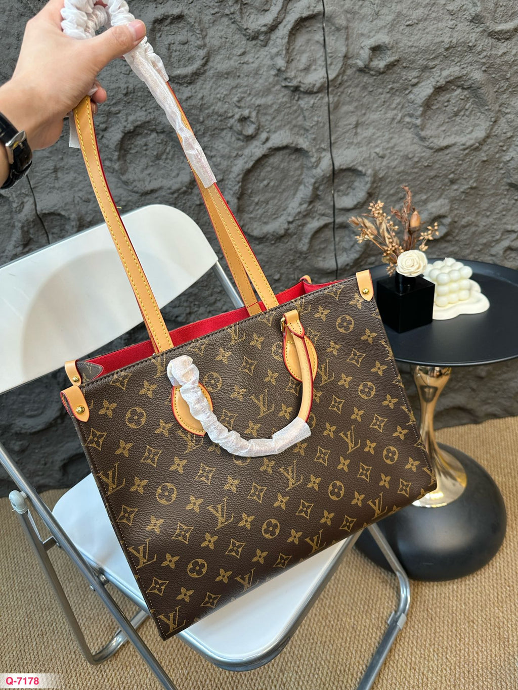 V fashion printed inner red Tote bag 0724082912