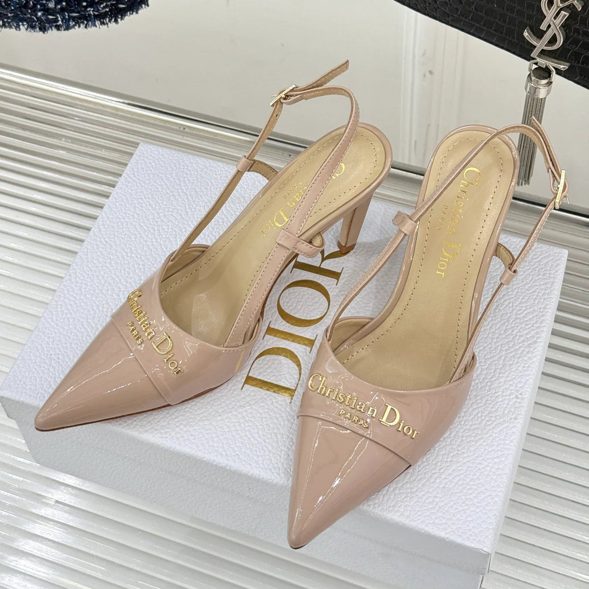 New pointed toe heel sandals　1025042803