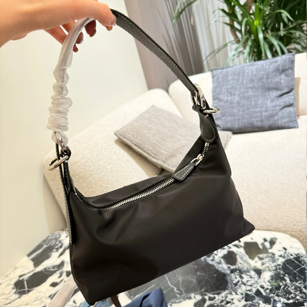 New simple and stylish nylon dumpling bag 1426020225