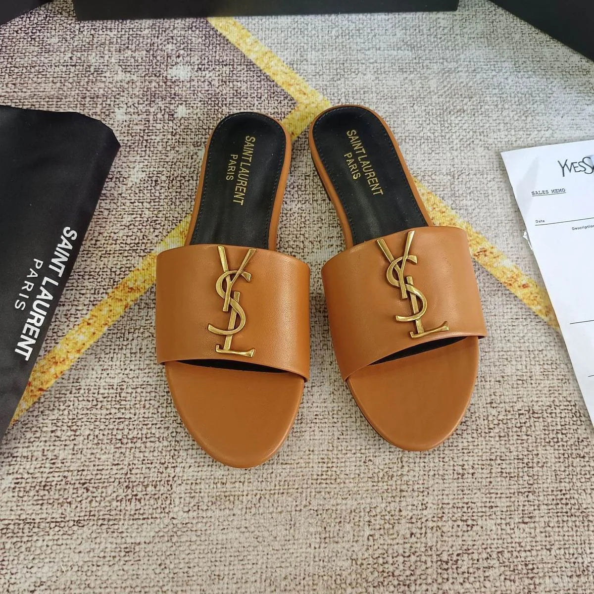 New Slippers Fashion Sandals 1024031124