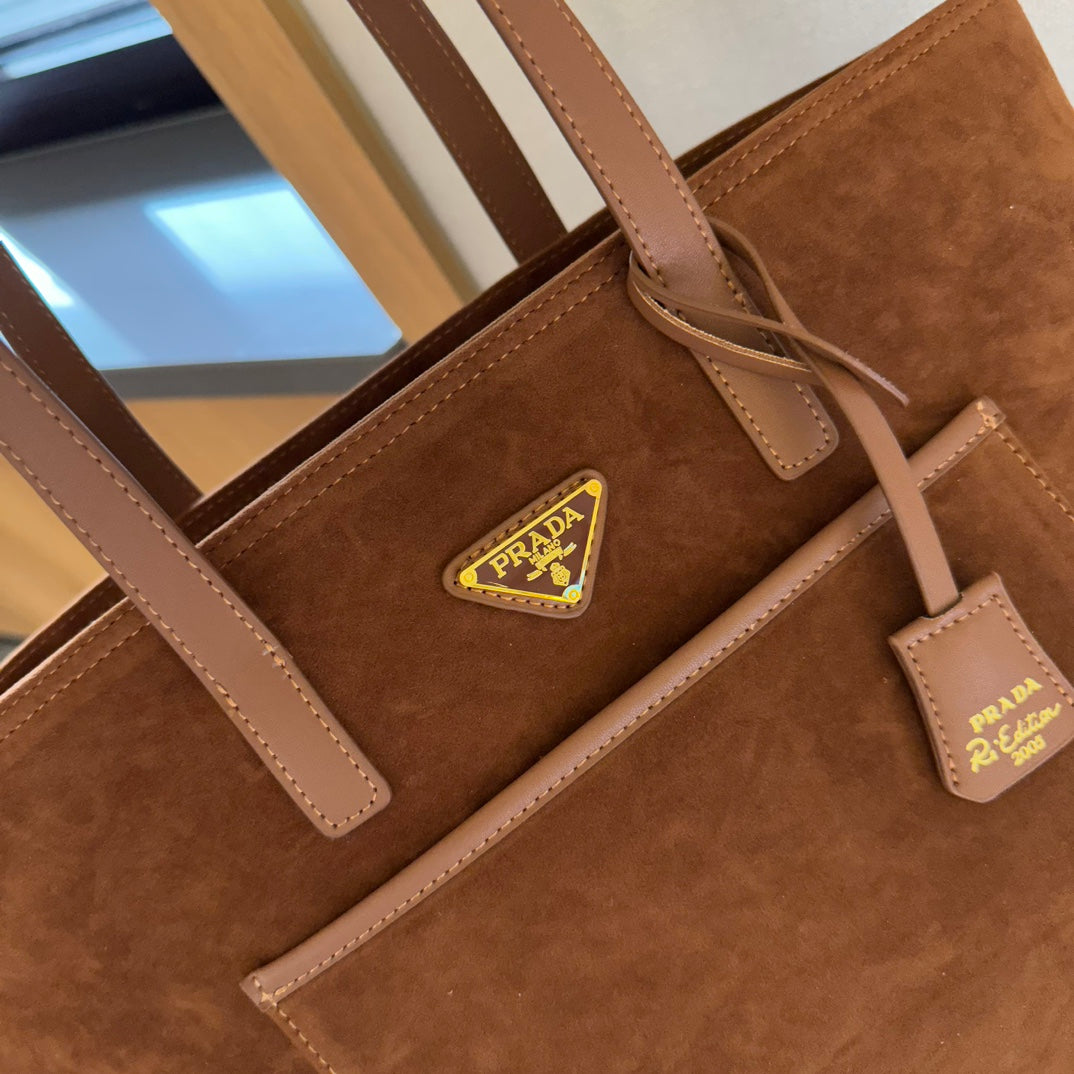 PR Classic Tote Bag XC24100803