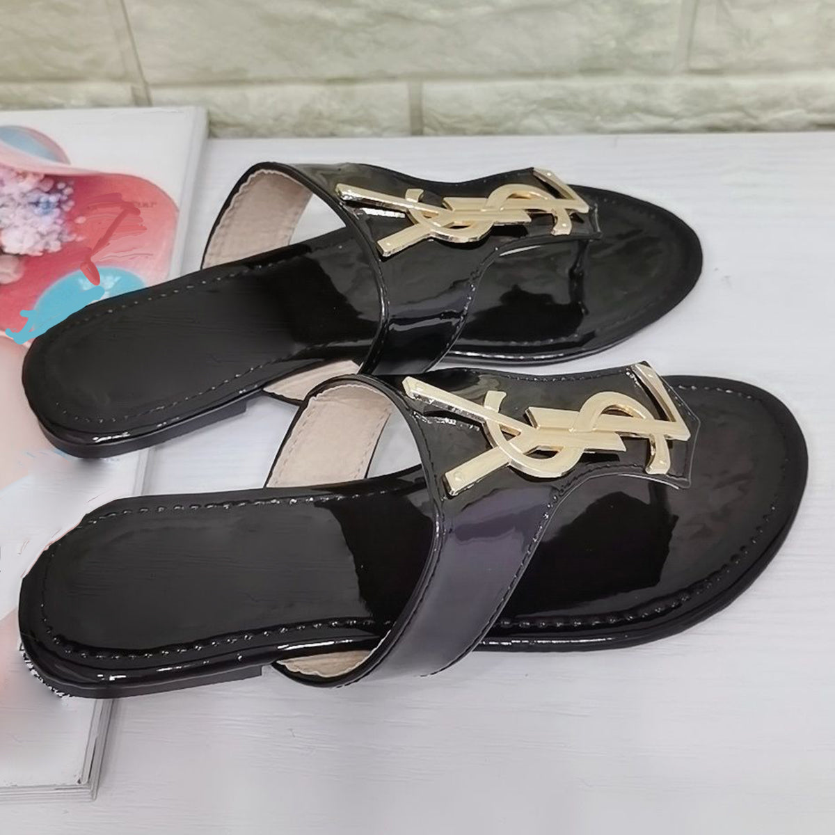 New stylish and minimalist sandals PD10041007