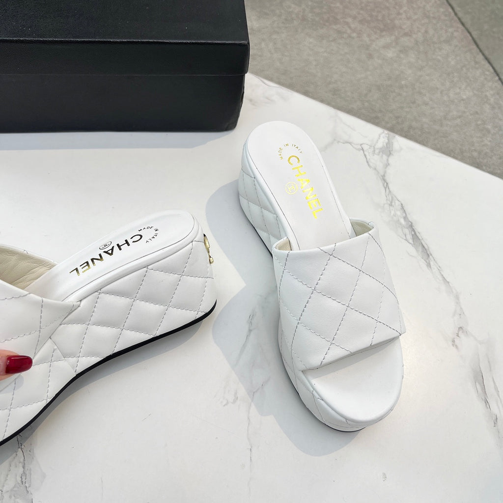 Chane1 top fashion thick-soled rhombus slippers 0724030808