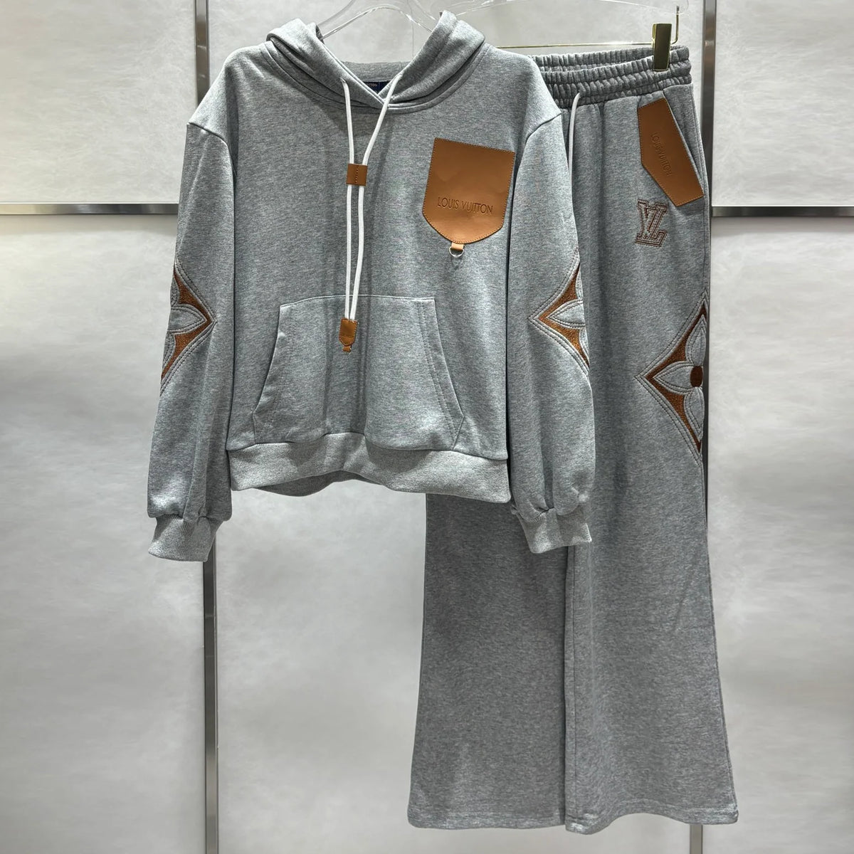 Fashion and versatile sports suit 1024102127