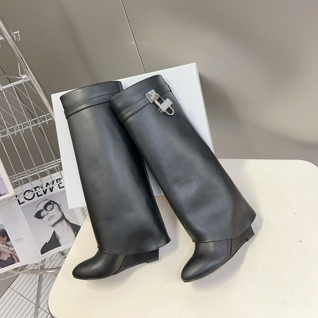 New fashion metal buckle boots leather boots(41/42 need to be customized)