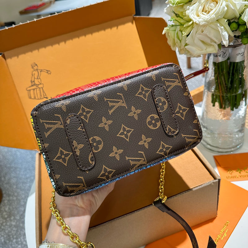 Fashion new messenger bag CWT1023080113