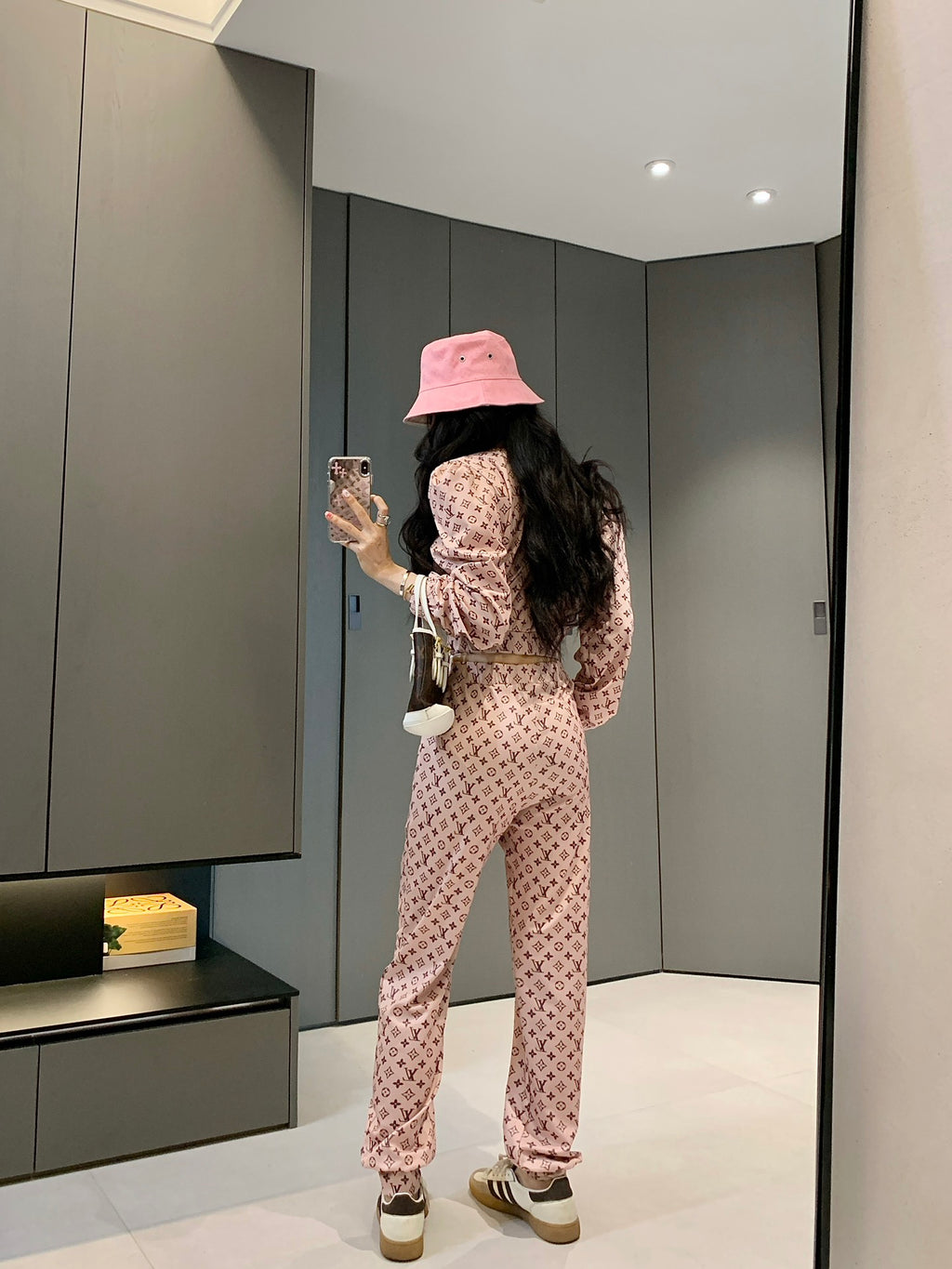 V Fashion letter print set 0724101111