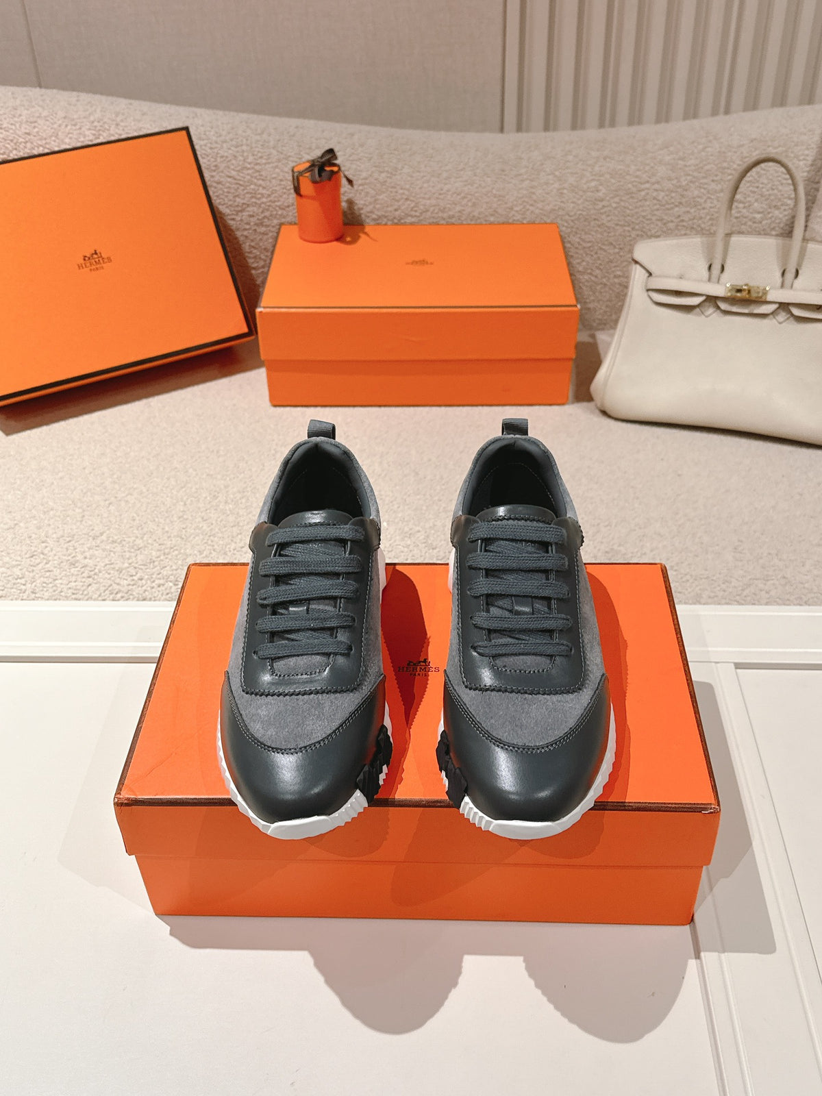 H Classic Couple Casual Sneakers 0726060803