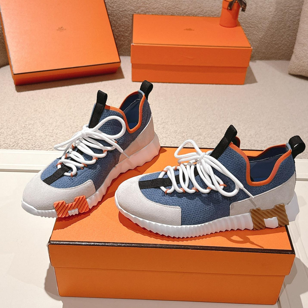 H Classic Couple Style Fly Knit Casual Sneakers 0726060802