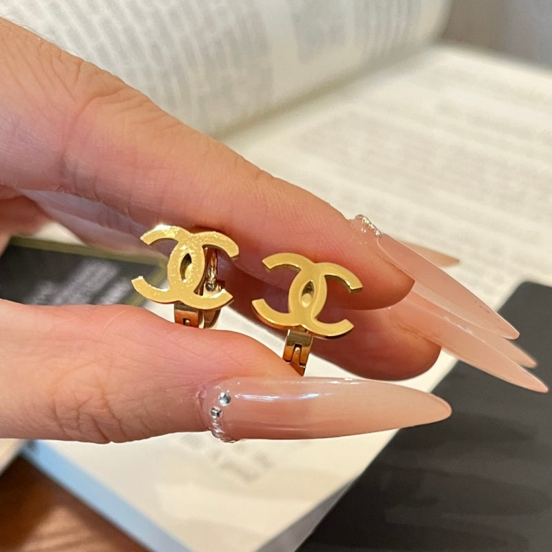 Women's Luxury Gold Letter Earrings XZ1326092811