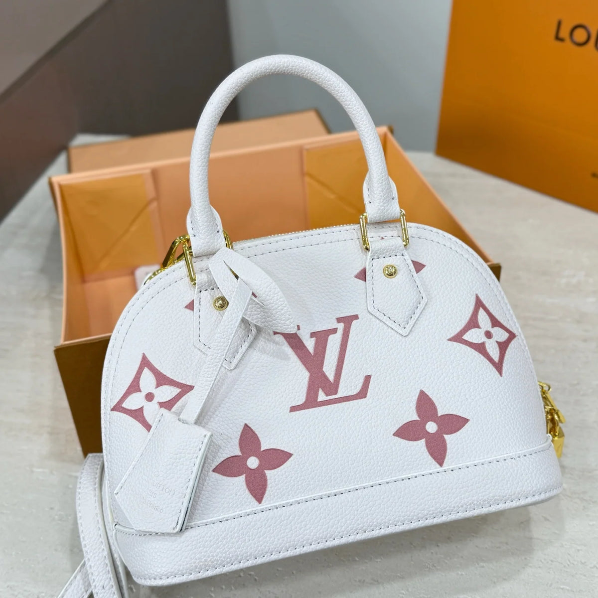 New stylish shell-shaped bag 1426020510