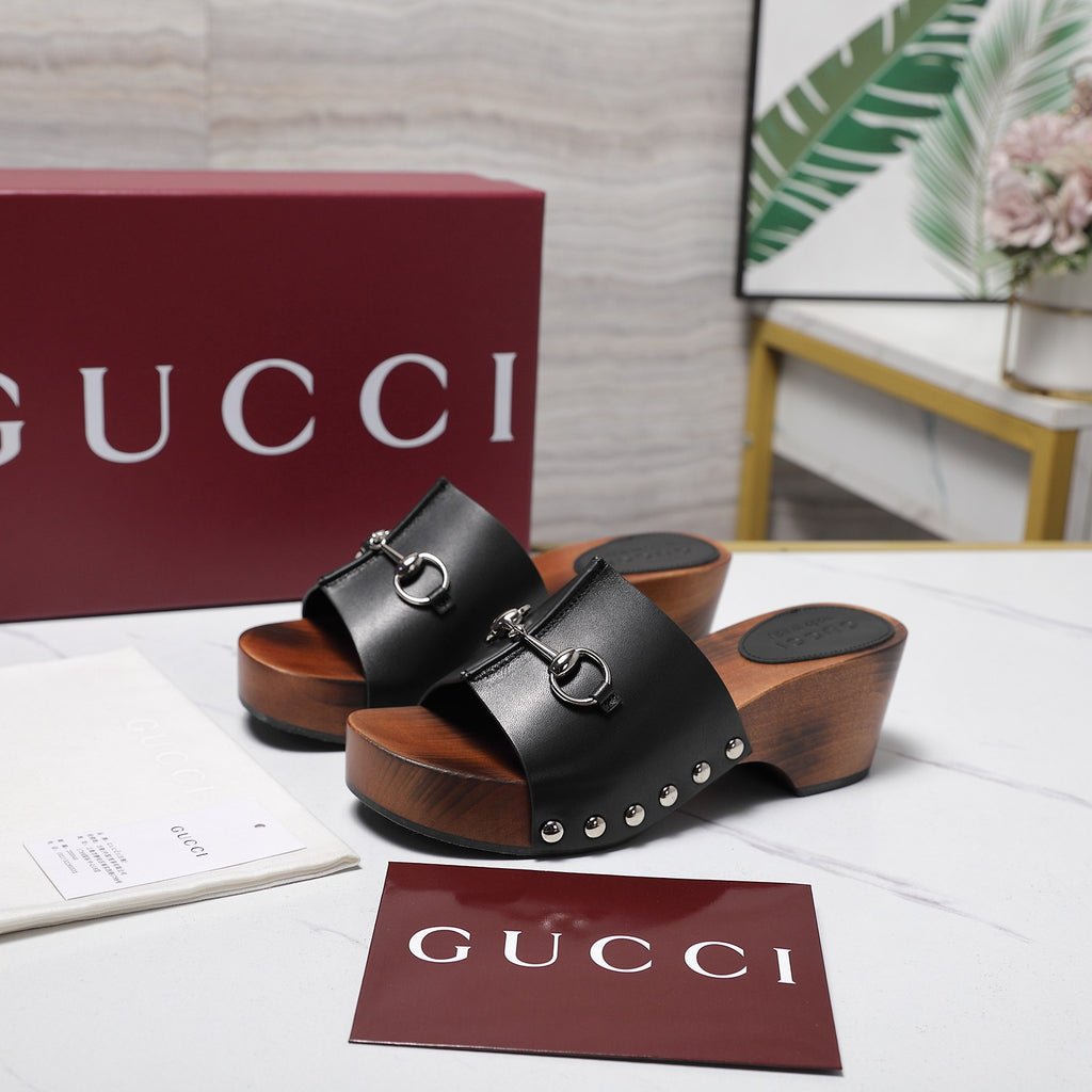Stylish Women's Horsebit Buckle Solid Wood Platform Slippers 0726051902