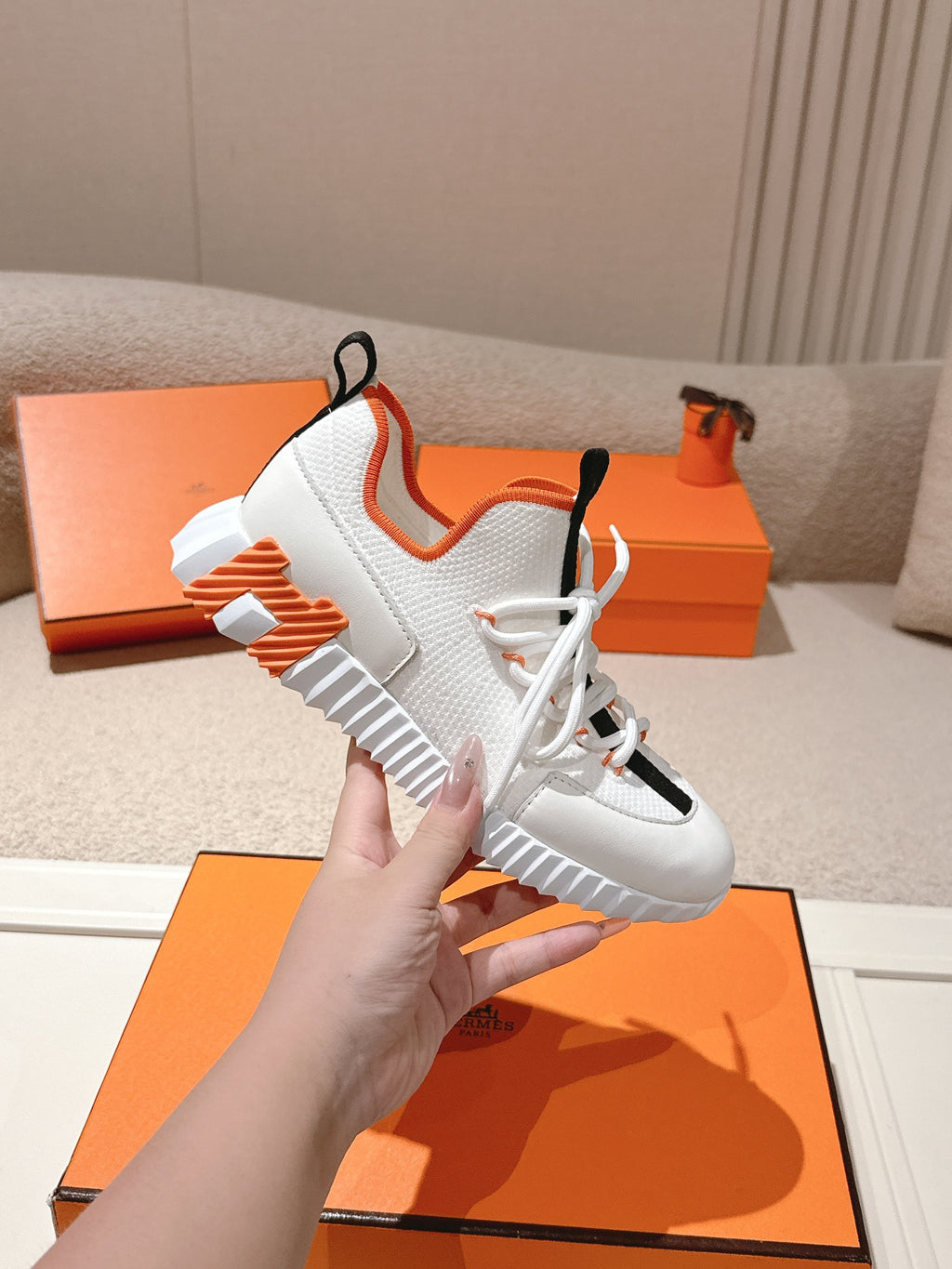 H Classic Couple Style Fly Knit Casual Sneakers 0726060802