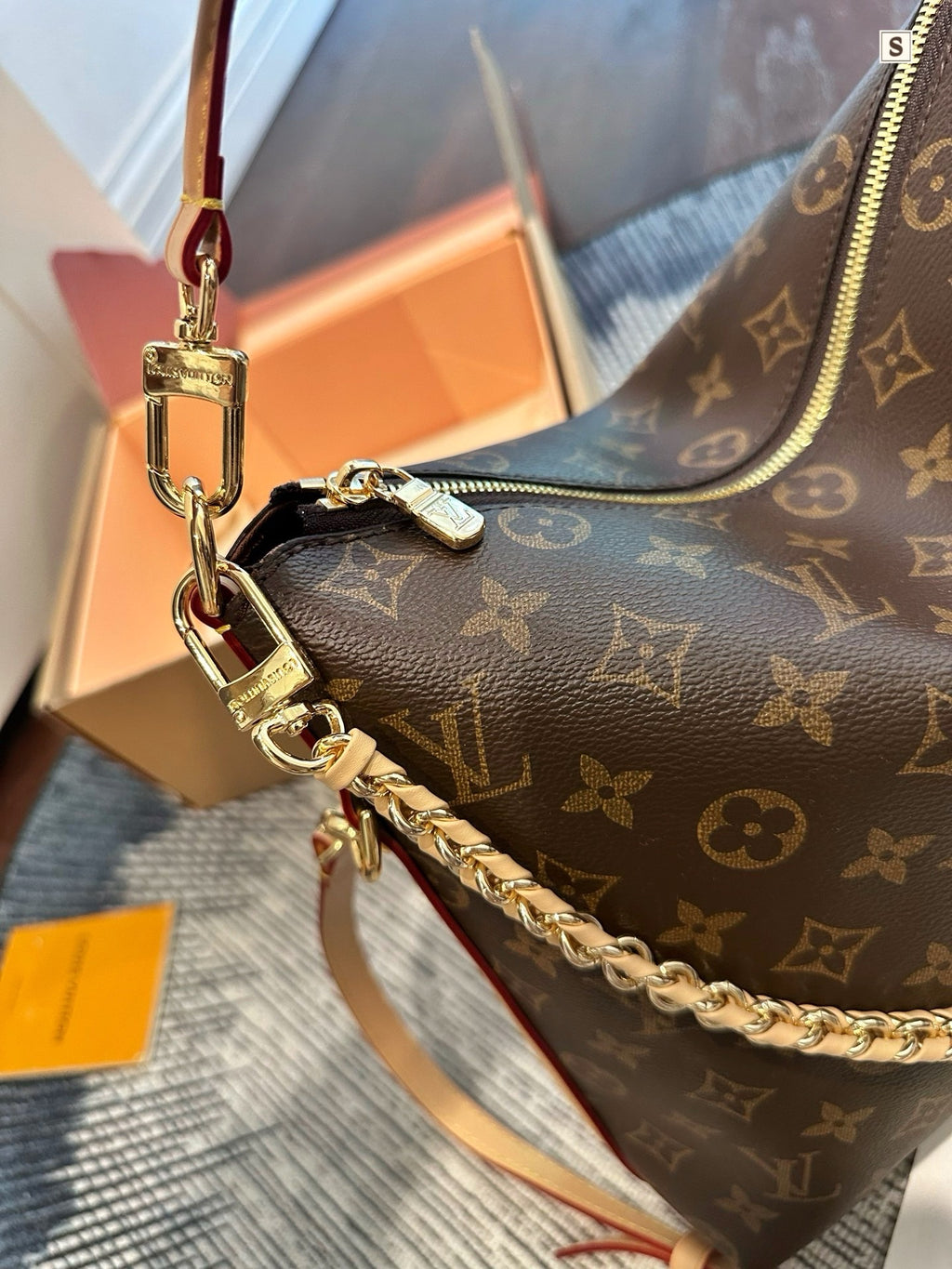 L 26ss Women's Shoulder bag CWT1326080702