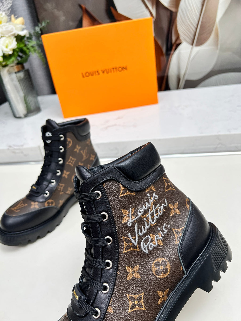 L 25ss Autumn and Winter New Printed Women's boots 0725082101