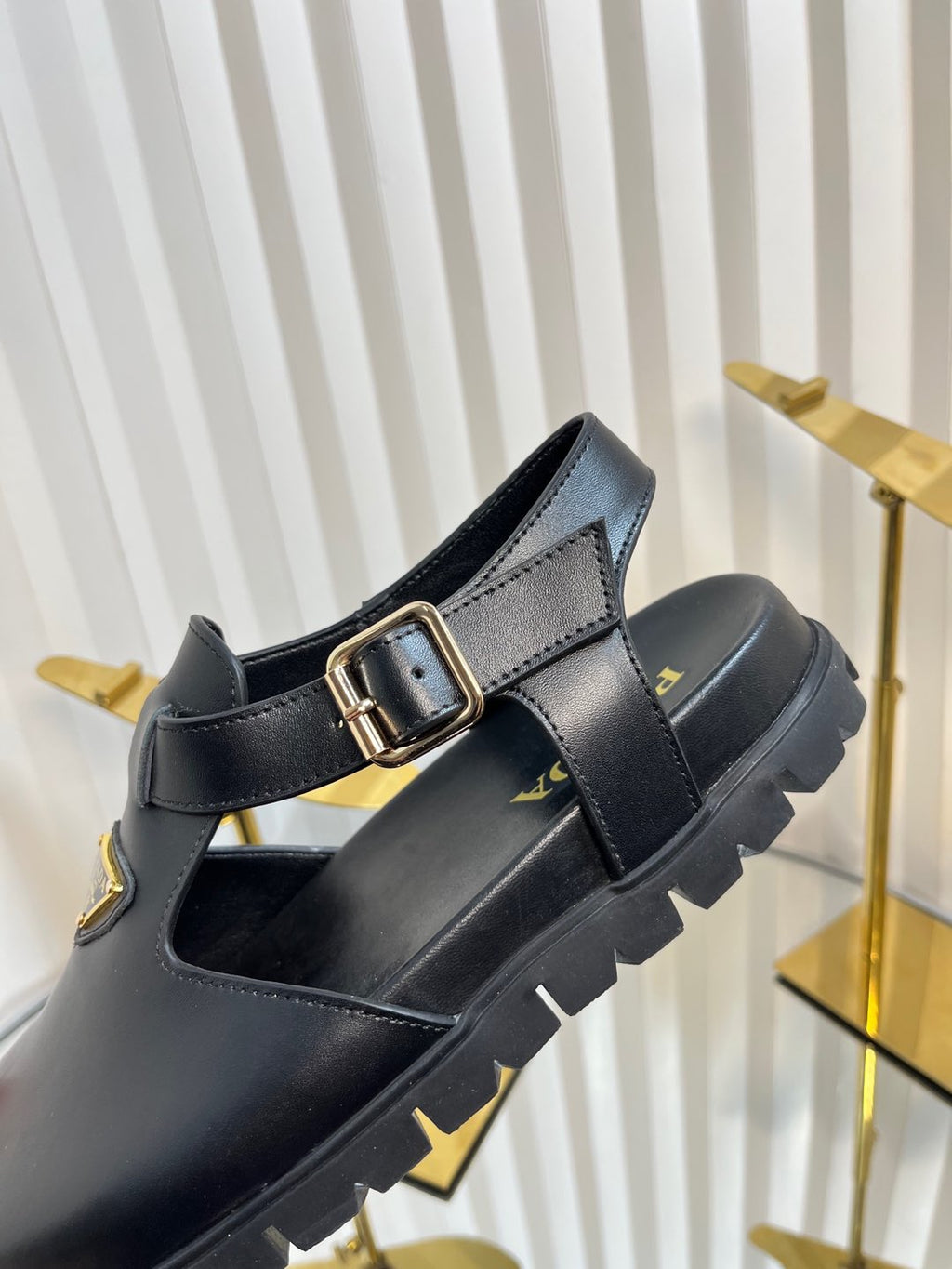 P serrated sole Roman new style sandals 0725070804