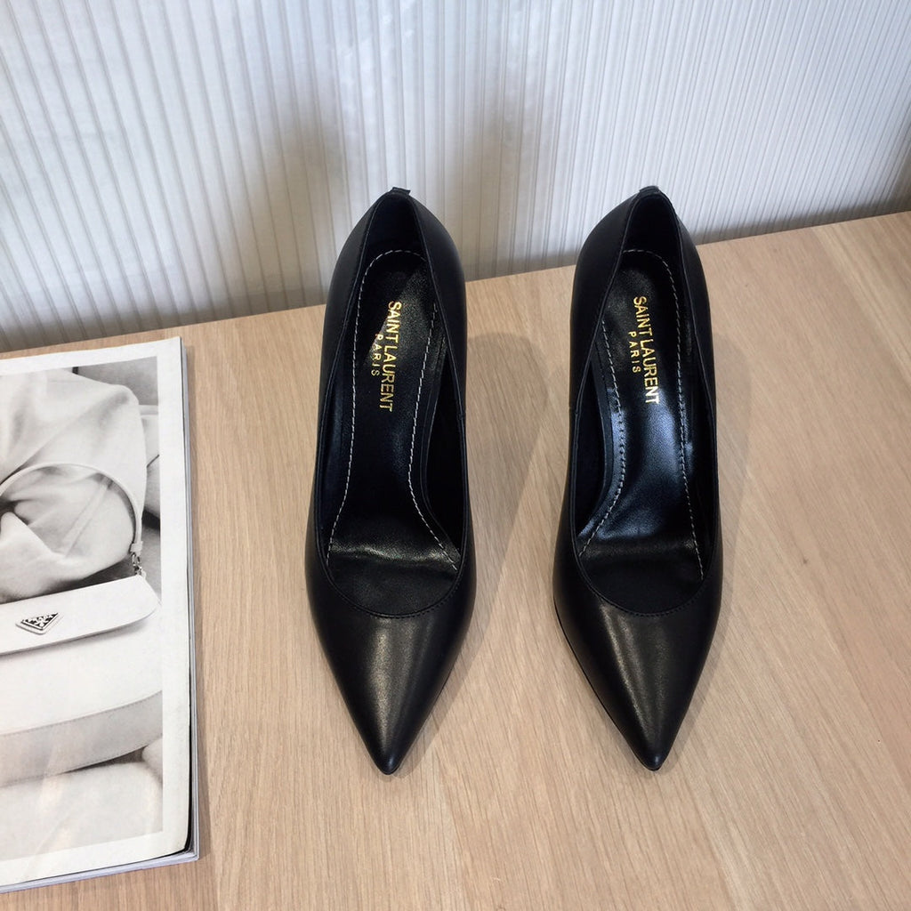 Classic high-heeled sandals combine modernity and fashion 0224052602