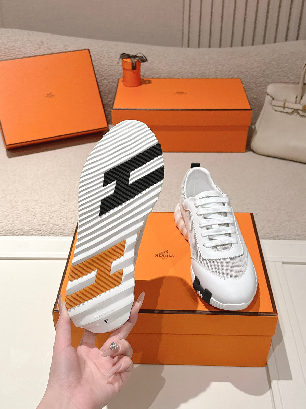 H Classic Couple Casual Sneakers 0726060805