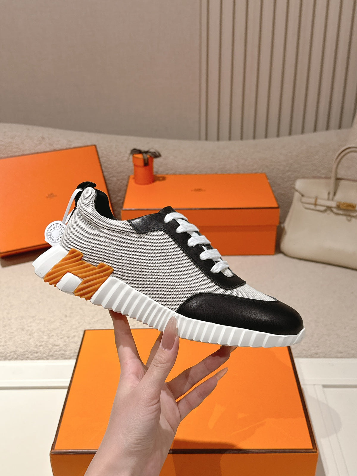H Classic Couple Casual Sneakers 0726060805