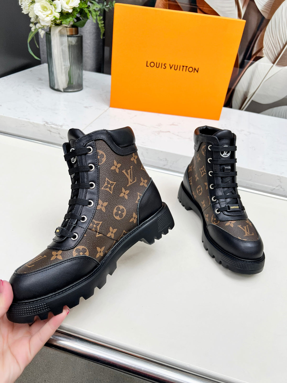 L 25ss Autumn and Winter New Printed Women's boots 0725082101