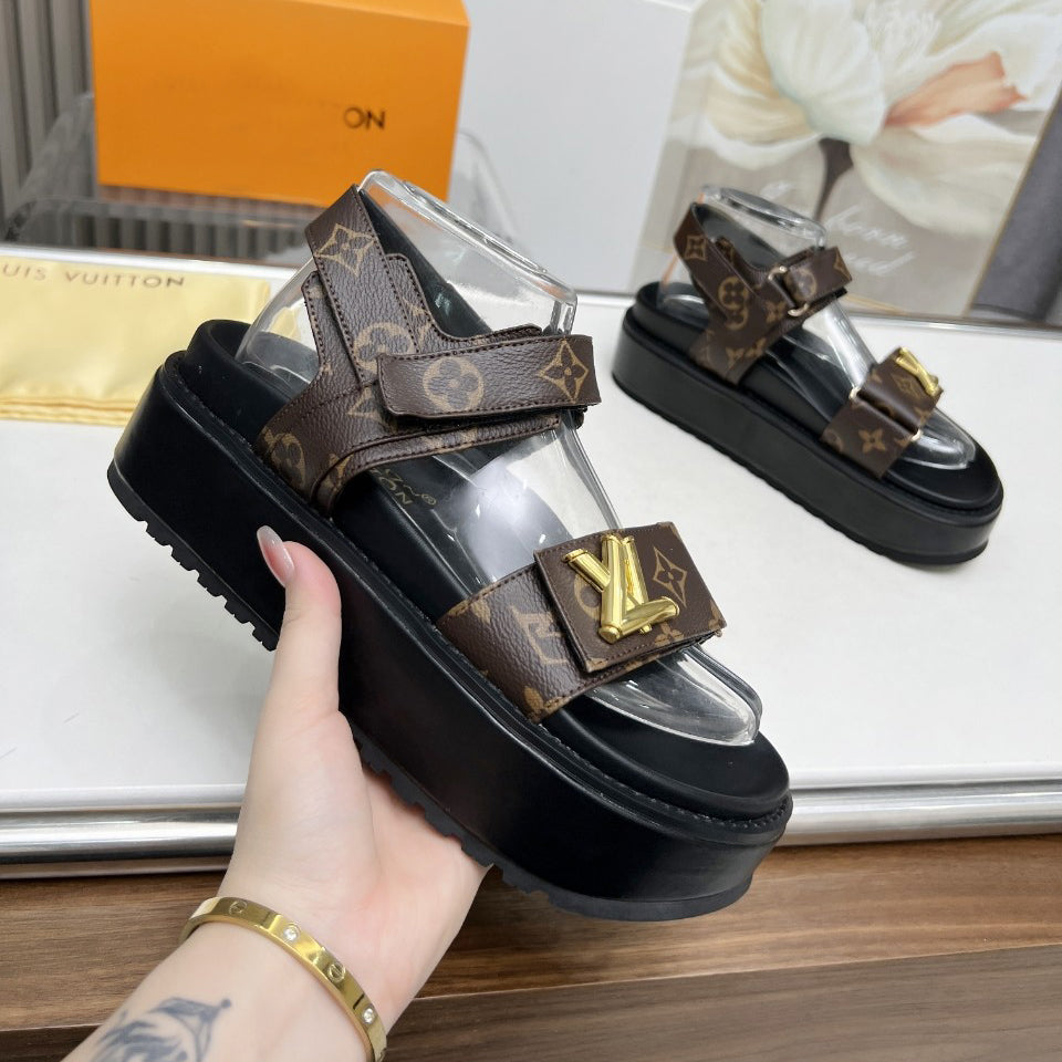 24 New Women's Thick Soled Sandals XC0424050603