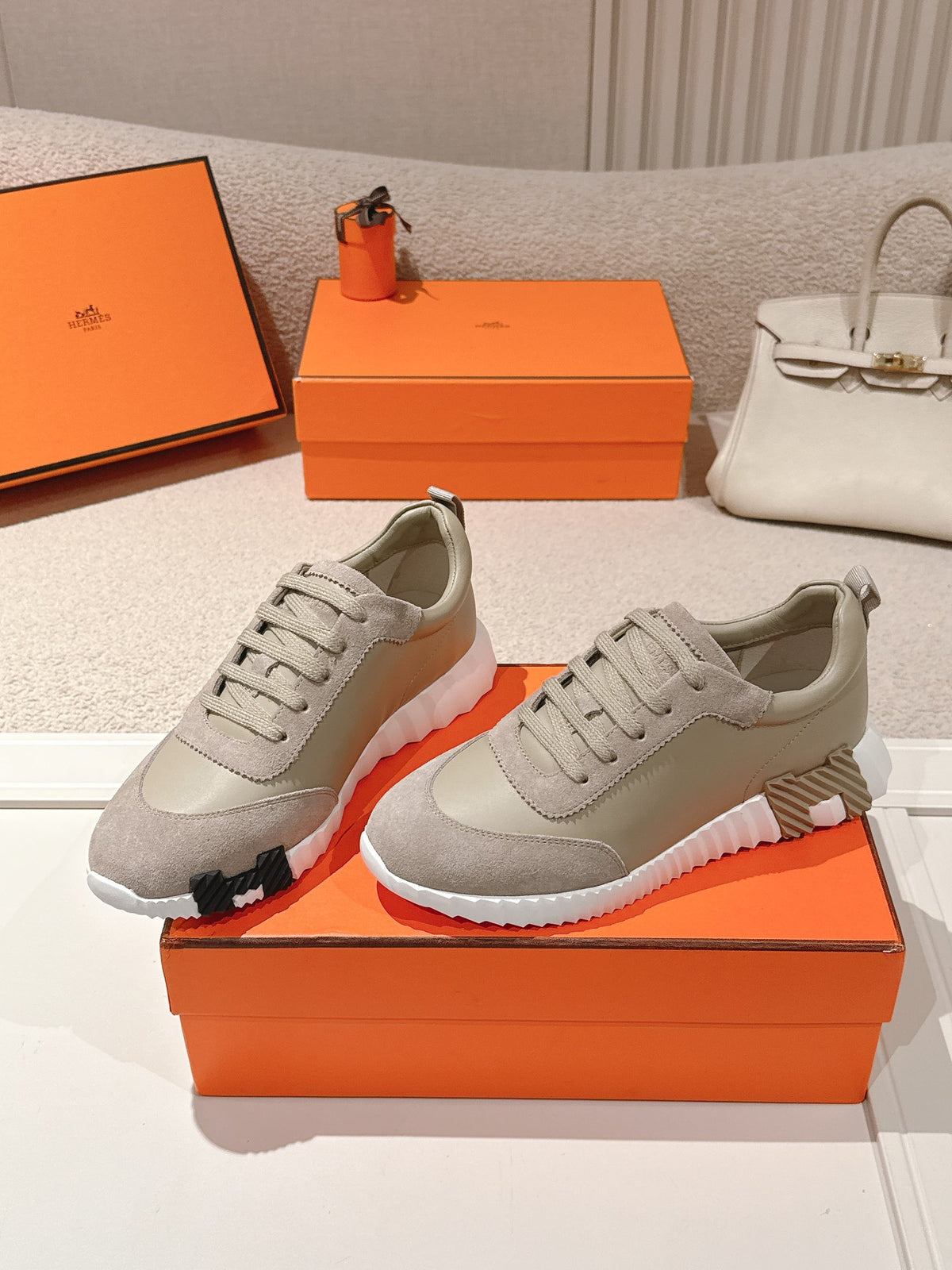 H Classic Couple Casual Sneakers 0726060804