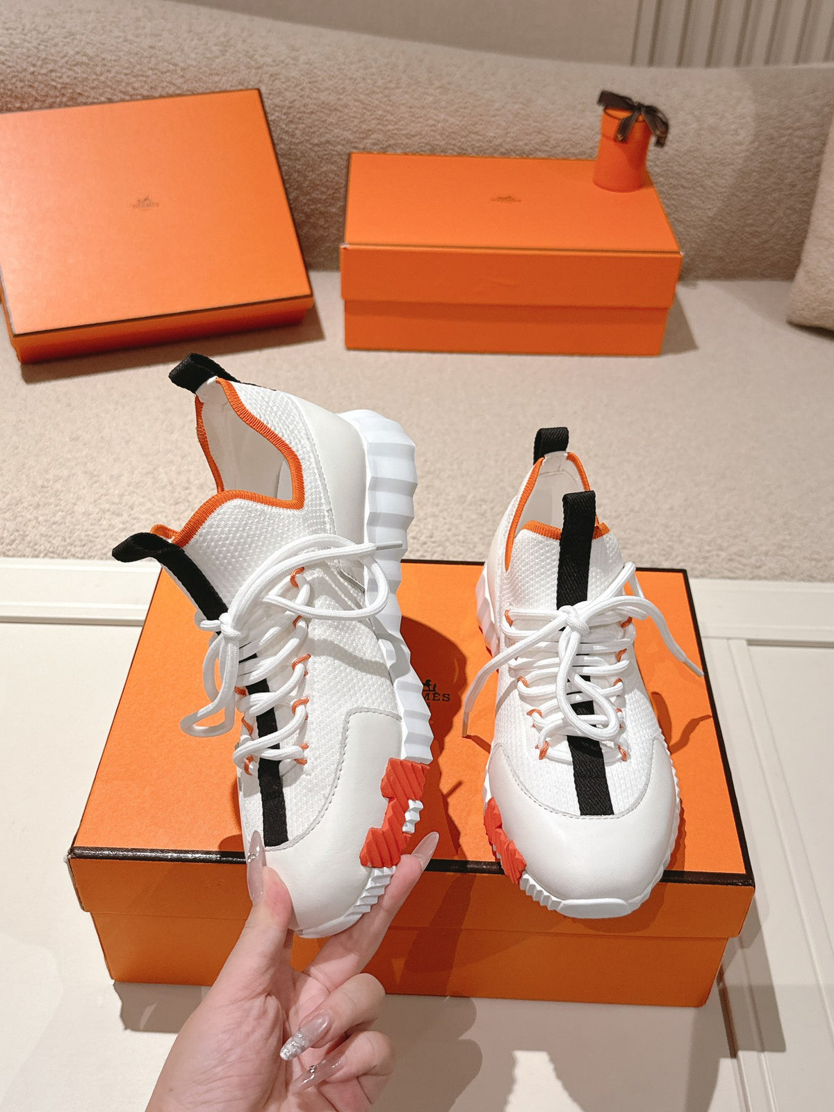 H Classic Couple Style Fly Knit Casual Sneakers 0726060802
