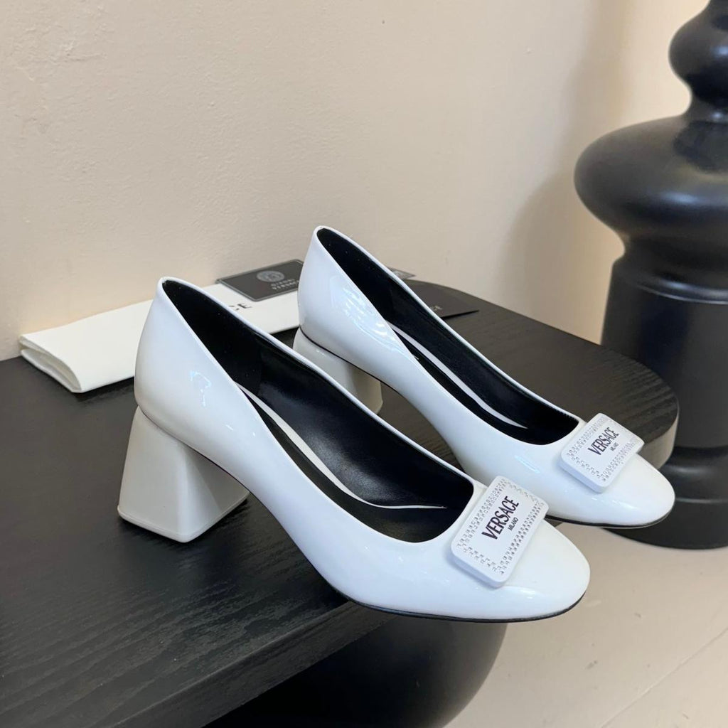 Fashionable women's high heels 0725092202