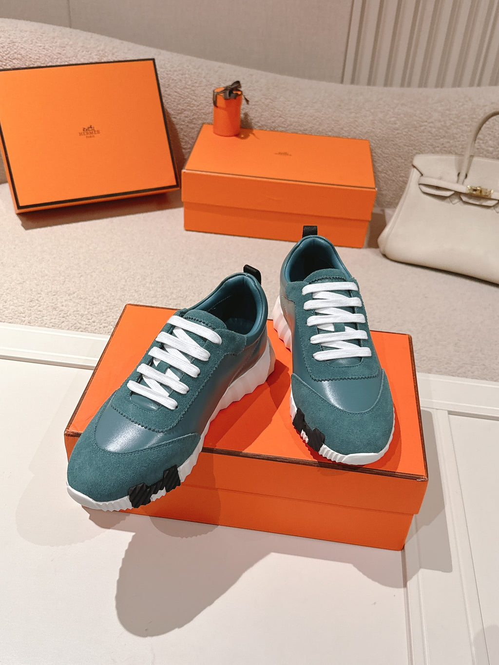 H Classic Couple Casual Sneakers 0726060804