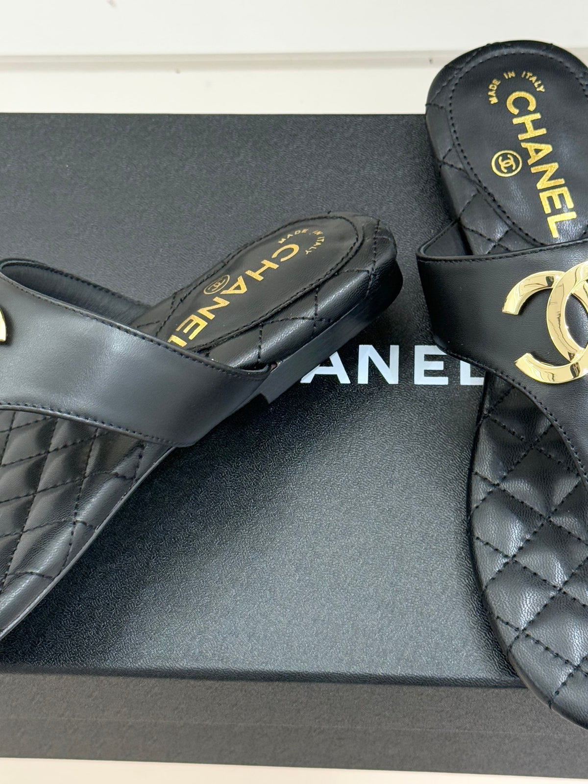 26SS New Women's Diamond Pattern Flip-Flops 0726031003