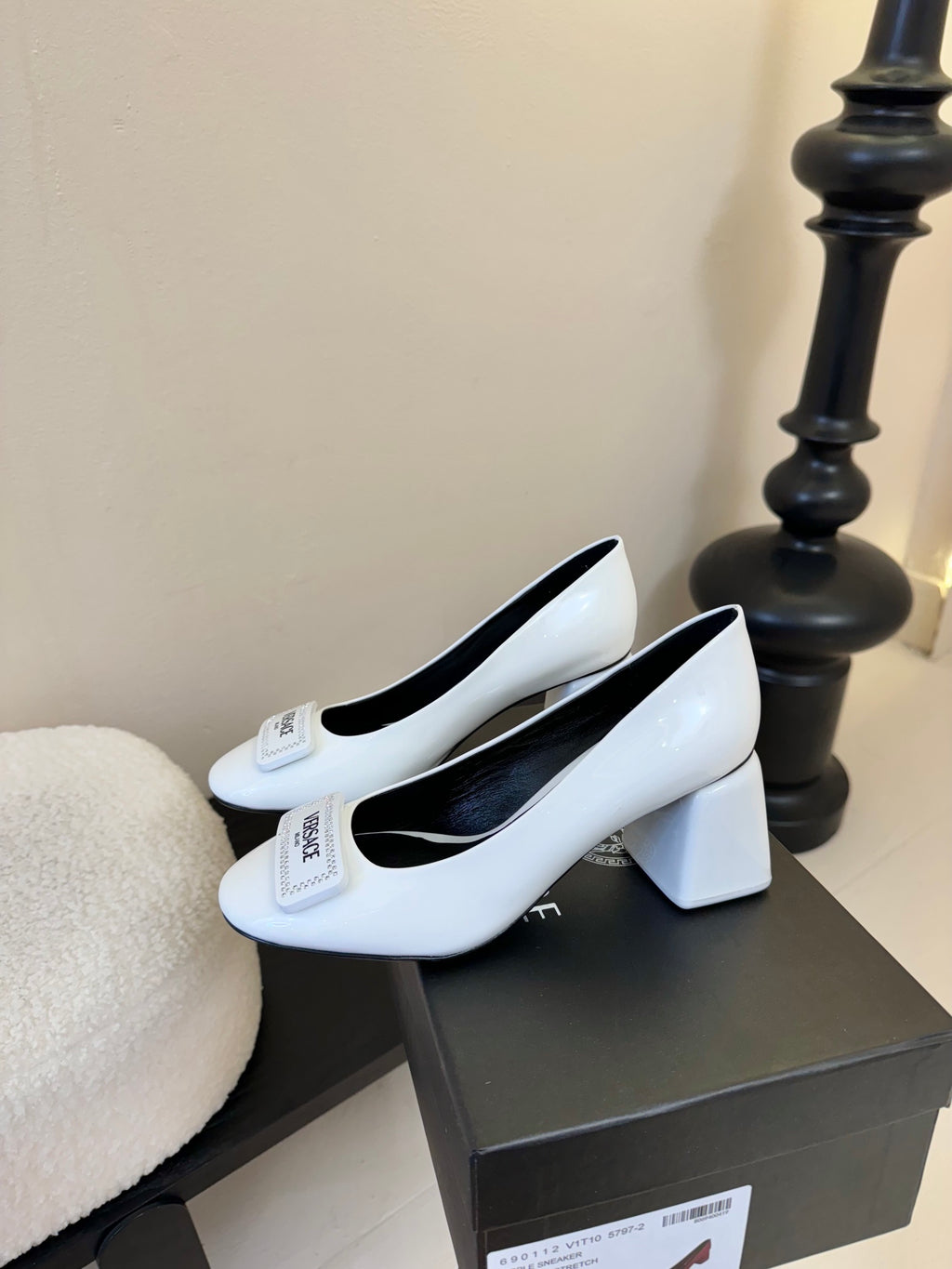 Fashionable women's high heels 0725092202