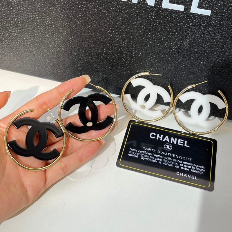 Luxury Women's CC Letter Hoop Earrings XZ1326092806